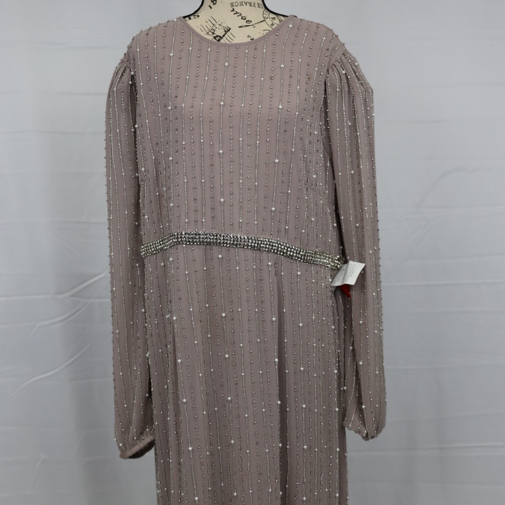 Mac Duggal beaded dress. Size 18